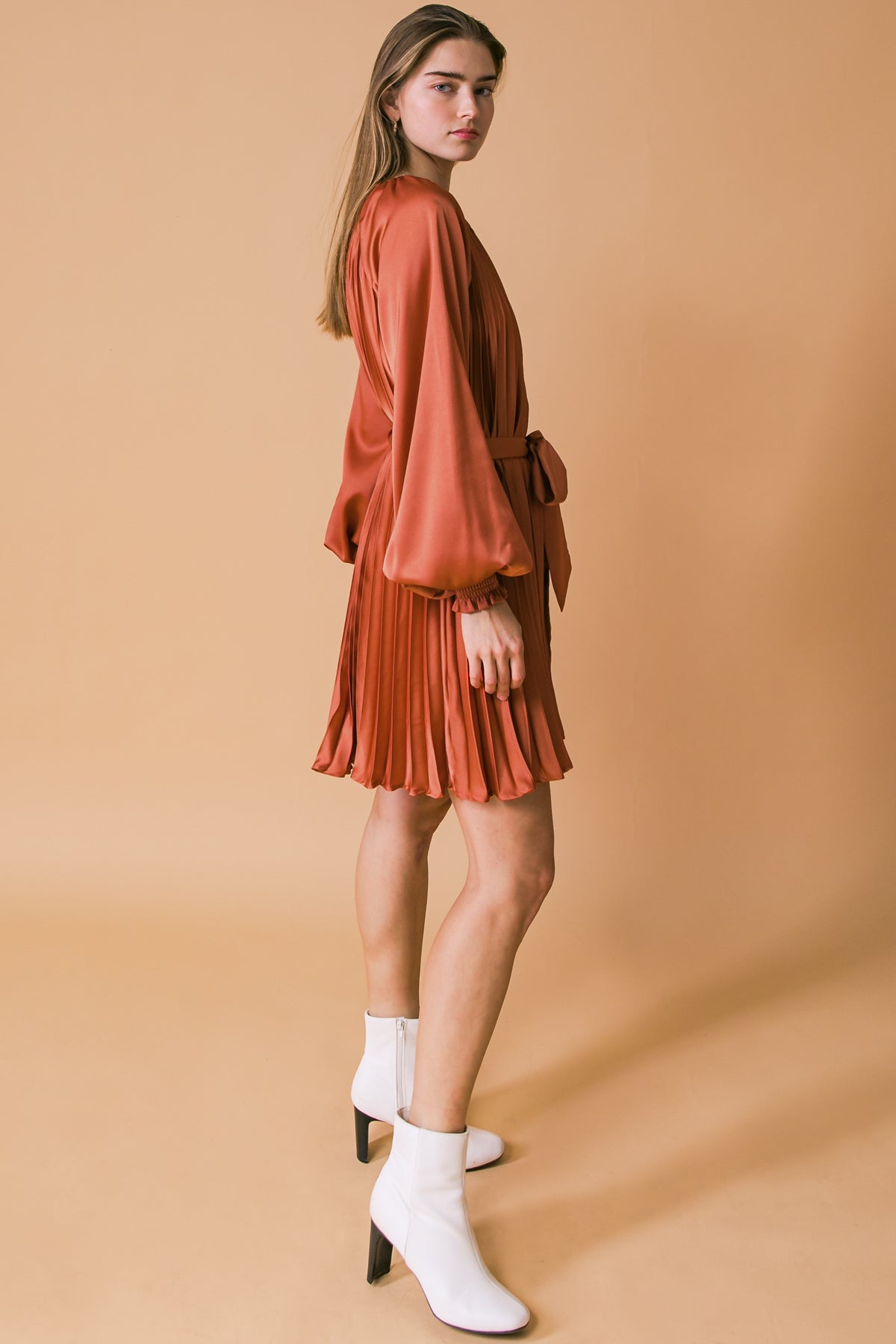 GAME CHANGER WOVEN MINI DRESS Flying Tomato